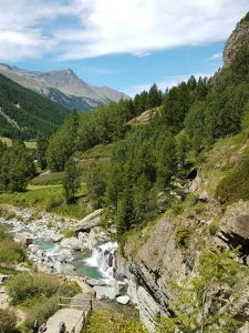 Cascade dans le parc du Gran Paradiso