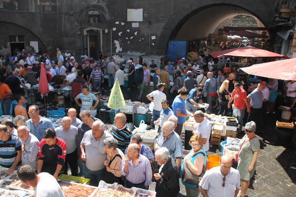 Spectaculaire marché au poisson de Catane